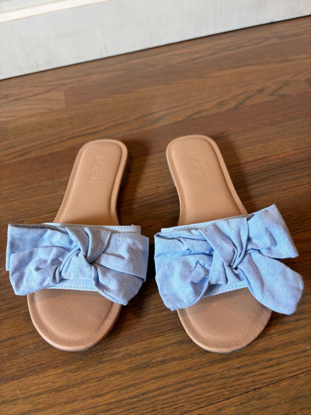LOFT Light Blue Bow Slide Sandals with Tan Footbed